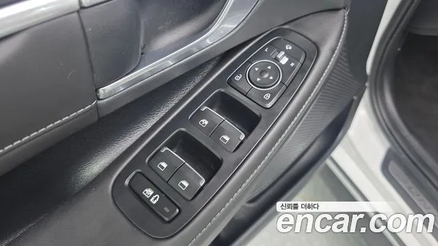 Hyundai Sonata — Фото автомобиля 27