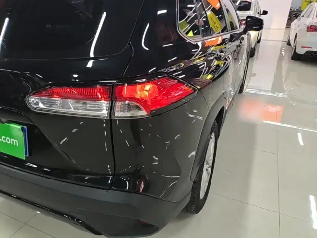 Toyota Corolla Cross — Фото автомобиля 7