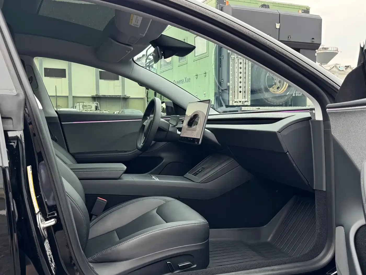 Tesla Model 3 2023 Rear-Wheel Drive — Фото автомобиля 6