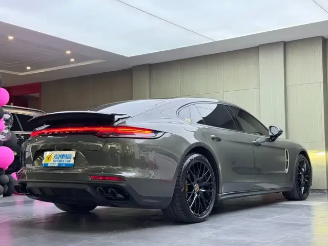 Porsche Panamera — Фото автомобиля 4