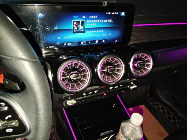 Mercedes-Benz Mercedes-Benz GLB 2023 GLB 220 Dynamic — Фото автомобиля 9