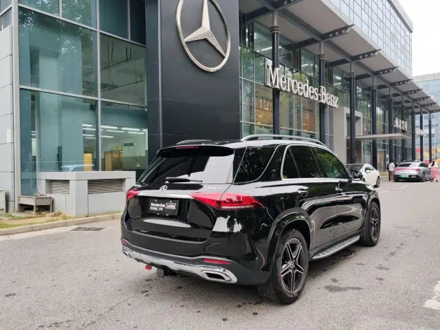 Mercedes-Benz GLE-Class — Фото автомобиля 16