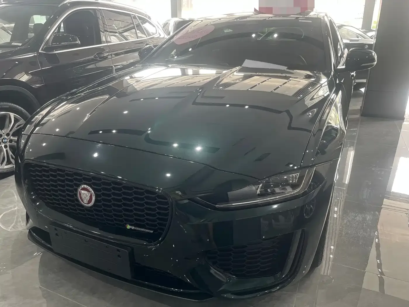 Фотография автомобиля — Jaguar XEL