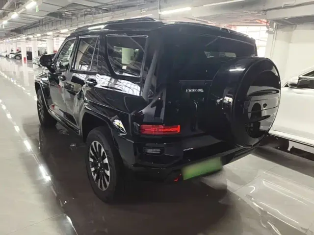 Tank Tank 700 New Energy 2024 Hi4-T Extreme Edition — Фото автомобиля 4