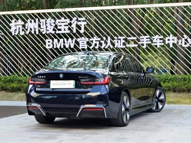 BMW i3 — Фото автомобиля 3