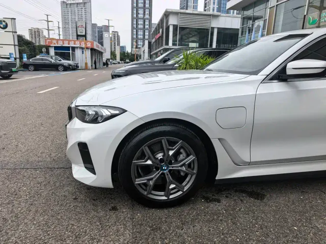 BMW i3 — Фото автомобиля 3