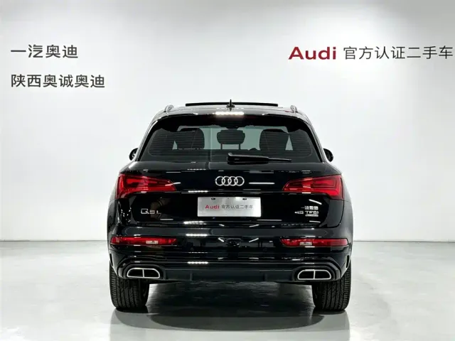 Audi Q5L — Фото автомобиля 5
