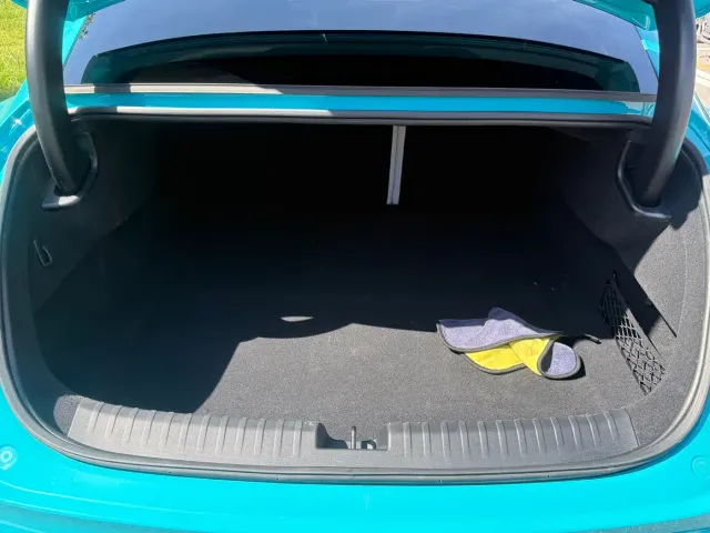 Xiaomi SU7 — Фото автомобиля 13
