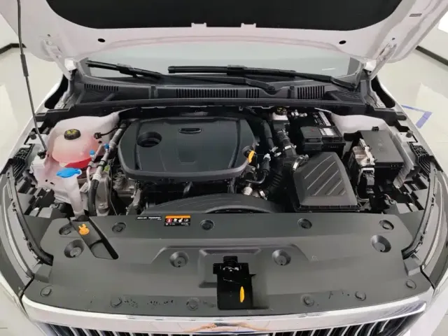 Geely Emgrand — Фото автомобиля 10