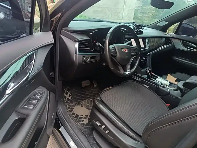 Cadillac XT6 — Фото автомобиля 20