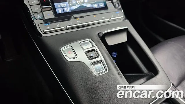 Hyundai Grandeur Grandeur (New) Hybrid — Фото автомобиля 9