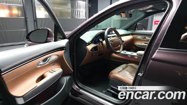 Genesis GV70 — Фото автомобиля 10