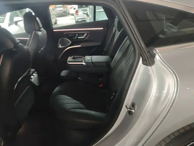 Mercedes-Benz EQS — Фото автомобиля 21