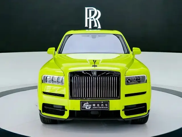 Rolls-Royce Cullinan — Фото автомобиля 2