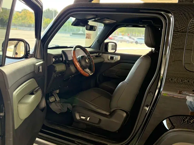 Baojun Yep — Фото автомобиля 12