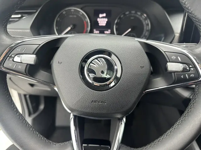 Skoda Octavia — Фото автомобиля 15