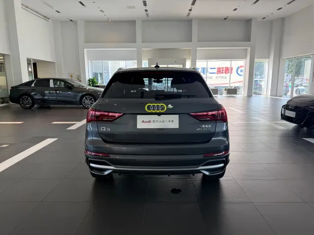 Audi Q3 — Фото автомобиля 6
