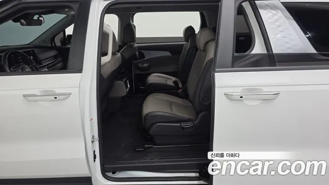Kia Carnival 4th Gen — Фото автомобиля 11