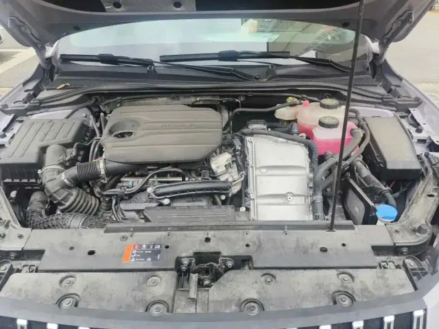 Roewe M7 DMH — Фото автомобиля 3