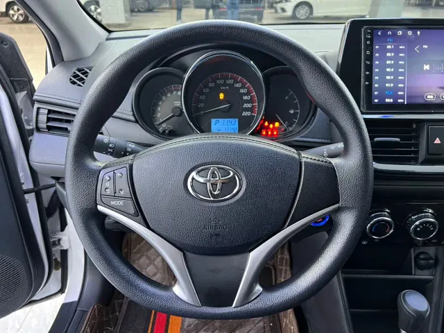Toyota Vios — Фото автомобиля 6