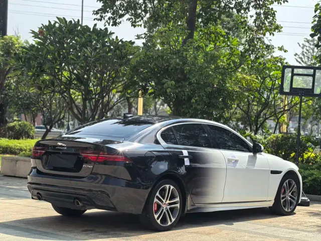 Jaguar XEL — Фото автомобиля 10
