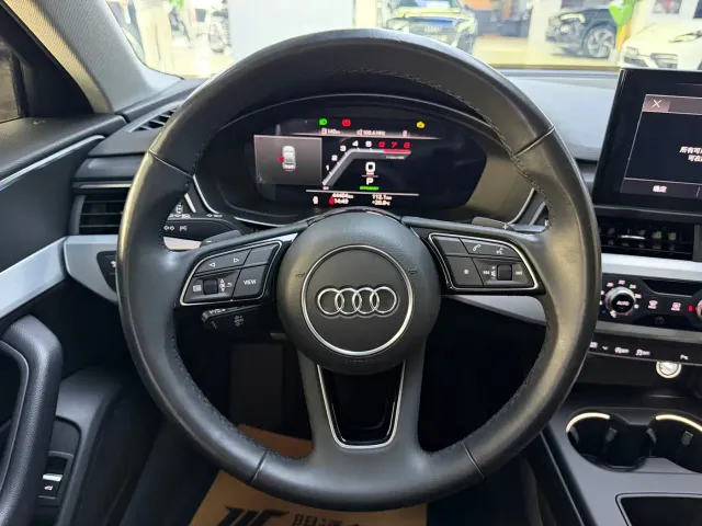 Audi A4L — Фото автомобиля 10