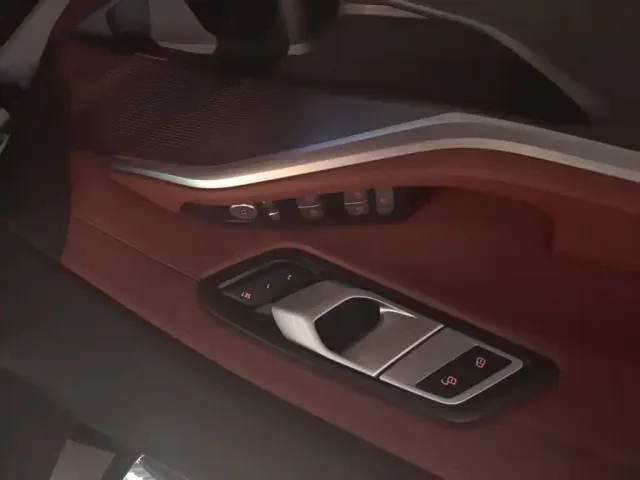 BMW 3 Series — Фото автомобиля 3
