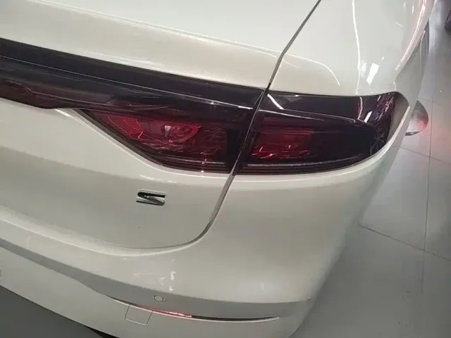 GAC Aion S — Фото автомобиля 23