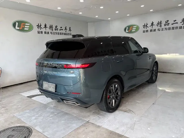 Land Rover Range Rover Sport — Фото автомобиля 6
