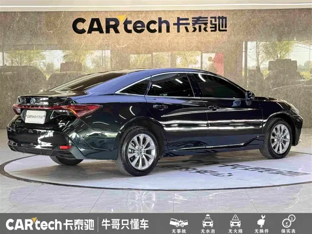 Toyota Avalon — Фото автомобиля 4
