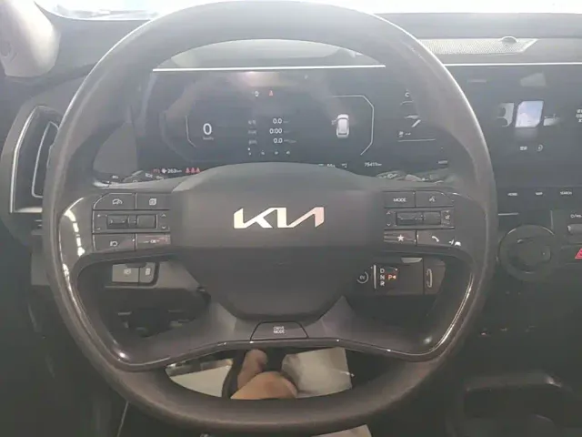 Kia EV5 — Фото автомобиля 10