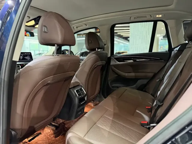 BMW X3 — Фото автомобиля 7