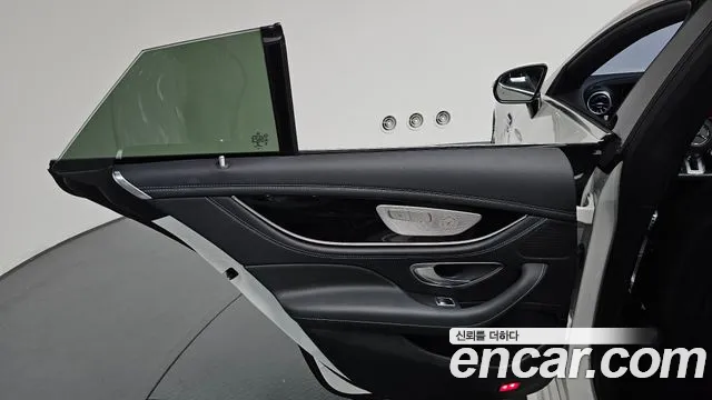 Mercedes-Benz AMG GT 4 двери 43 4MATIC+ — Фото автомобиля 21