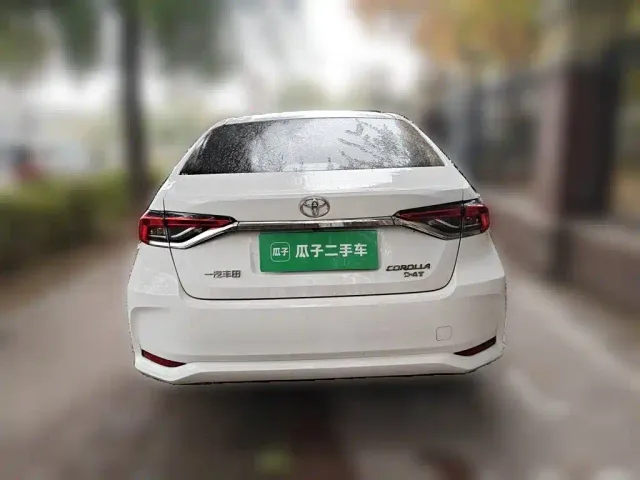 Toyota Corolla — Фото автомобиля 3