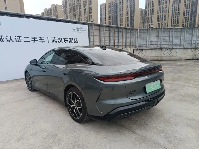 BYD Han L — Фото автомобиля 18