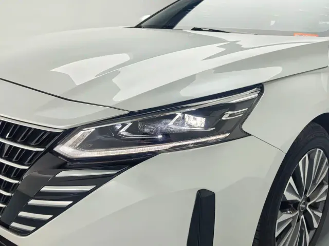 Nissan Teana — Фото автомобиля 8