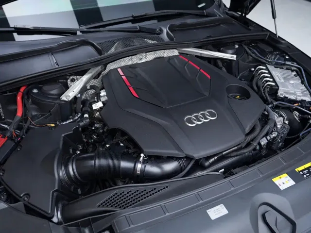 Audi S4 — Фото автомобиля 7