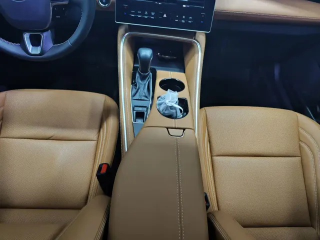 Toyota Avalon — Фото автомобиля 16