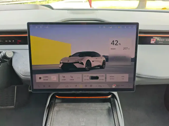 Lotus Emeya — Фото автомобиля 15