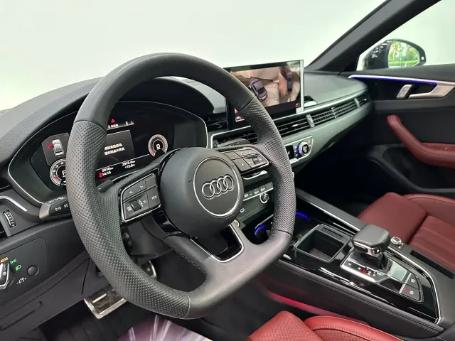 Audi A4L — Фото автомобиля 16