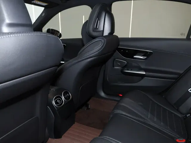 Mercedes-Benz C-Class — Фото автомобиля 15