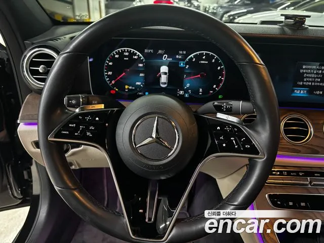 Mercedes-Benz E-Class — Фото автомобиля 6