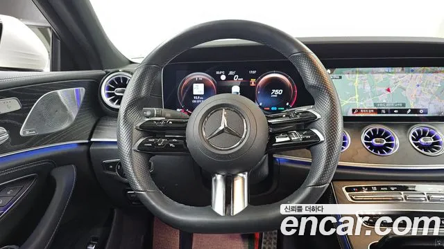 Mercedes-Benz CLS-Class — Фото автомобиля 13