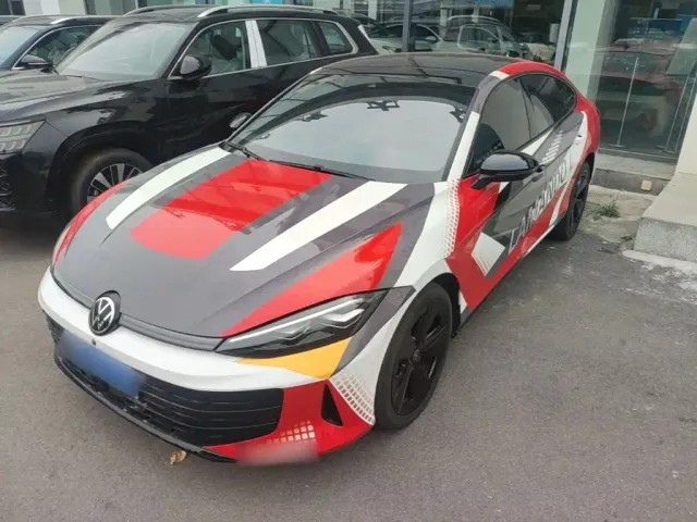Фотография автомобиля — Volkswagen Lamando