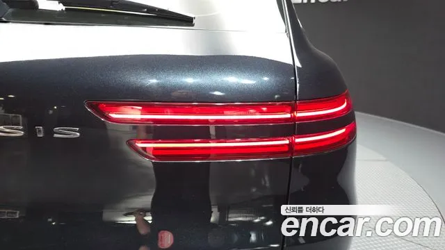 Genesis GV70 2.5T Бензин 2WD — Фото автомобиля 18