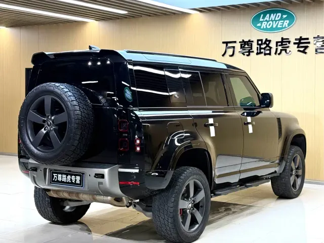 Land Rover Defender — Фото автомобиля 20