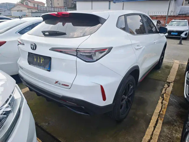 Changan X5 Plus — Фото автомобиля 18