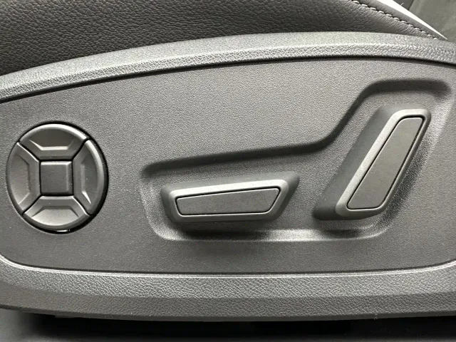 Audi Q3 — Фото автомобиля 13