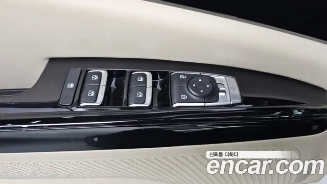 Kia Canival — Фото автомобиля 26