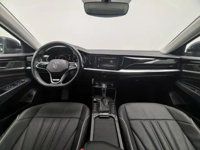 Volkswagen Passat — Фото автомобиля 5